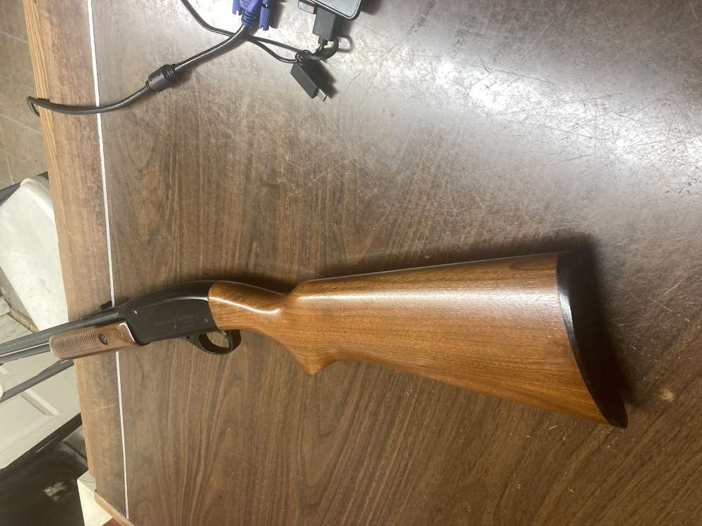 Remington model 572 Fieldmaster Pump .22 Short, Long, & Long Rifle-img-16