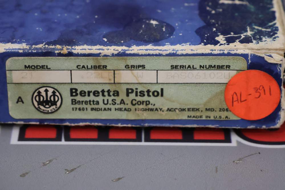 Beretta Model 21A Bobcat .22LR 2.4" w/ Box & Holster  - 7rds --img-10