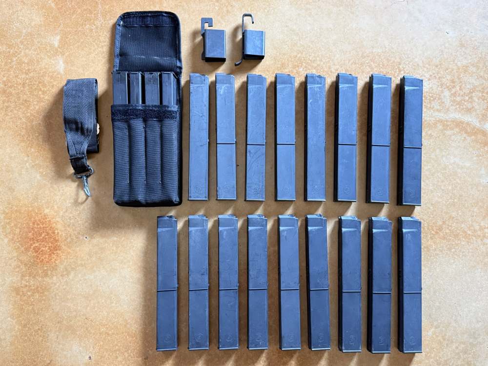 21x Cobray Ingram Zytel 32-rd 9mm Polymer MAC M11 M10 Magazine Pouch Loader-img-0