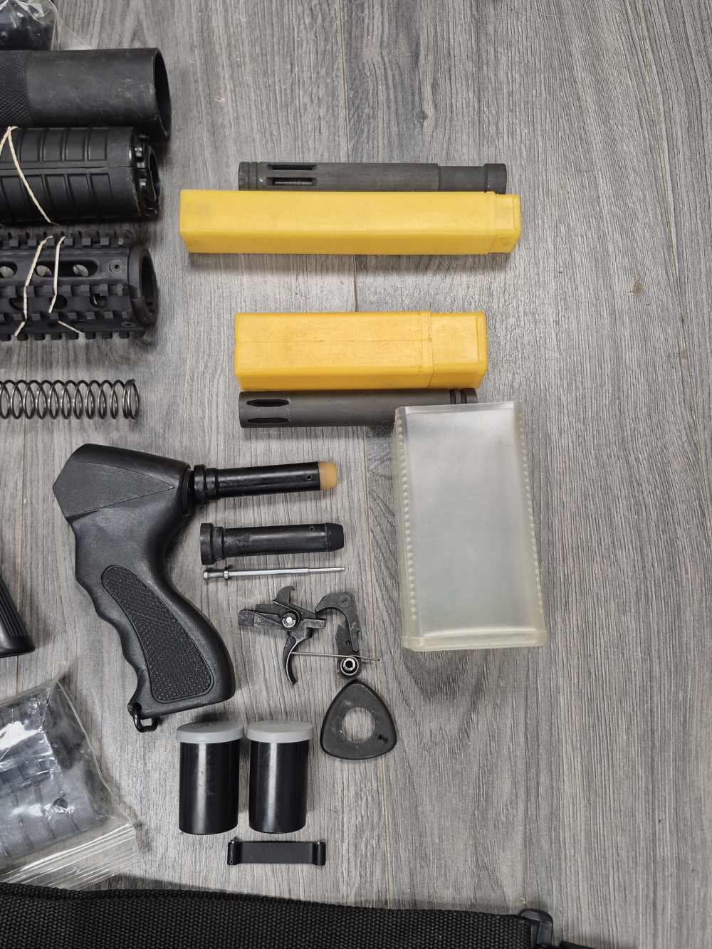 PENNY! LARGE LOT OF AR15 M16 PARTS RAILS FLASH HIDERS, SLING, SMALL PARTS -img-6