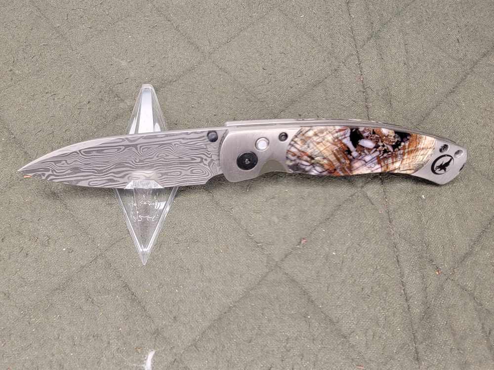 NIGHTHAWK CUSTOM AND SANTA FE STONE WORKS CUSTOM MAMMOTH IVORY POCKET KNIFE-img-1