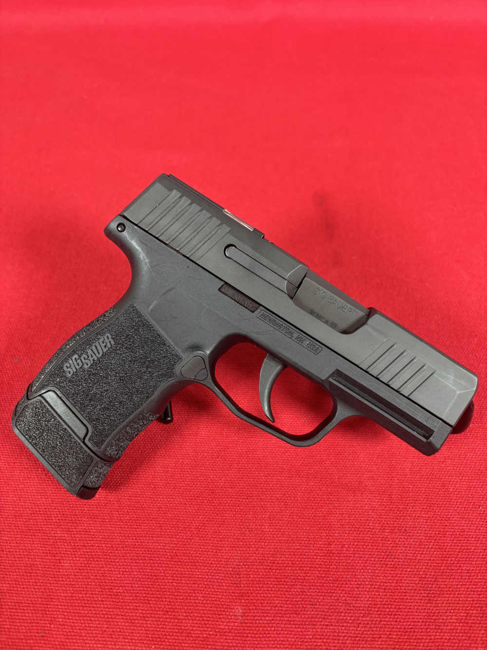 Sig Sauer P365 SAS 9mm Excellent Condition 2 Mags with Box-img-2