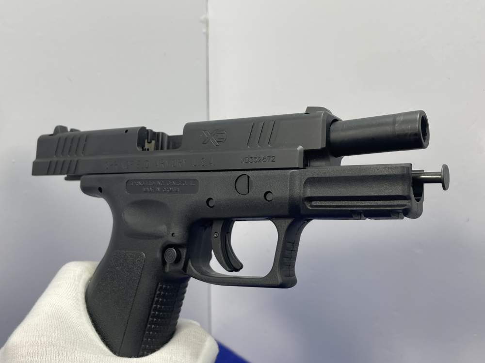Springfield Armory XD-40 .40 S&W 4" Black *GREAT SEMI-AUTOMATIC PISTOL*-img-39