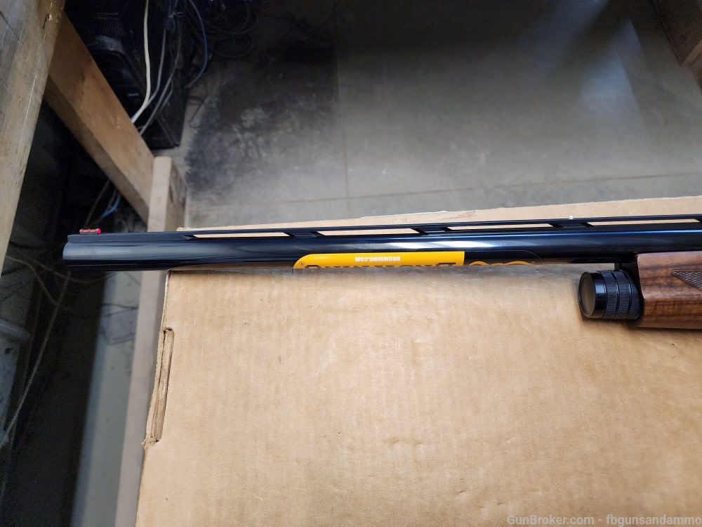 PICS! NEW BROWNING A5 ULTIMATE 12 GA 26" WALNUT ENGRAVED FIBER OPTIC 26 3"-img-21