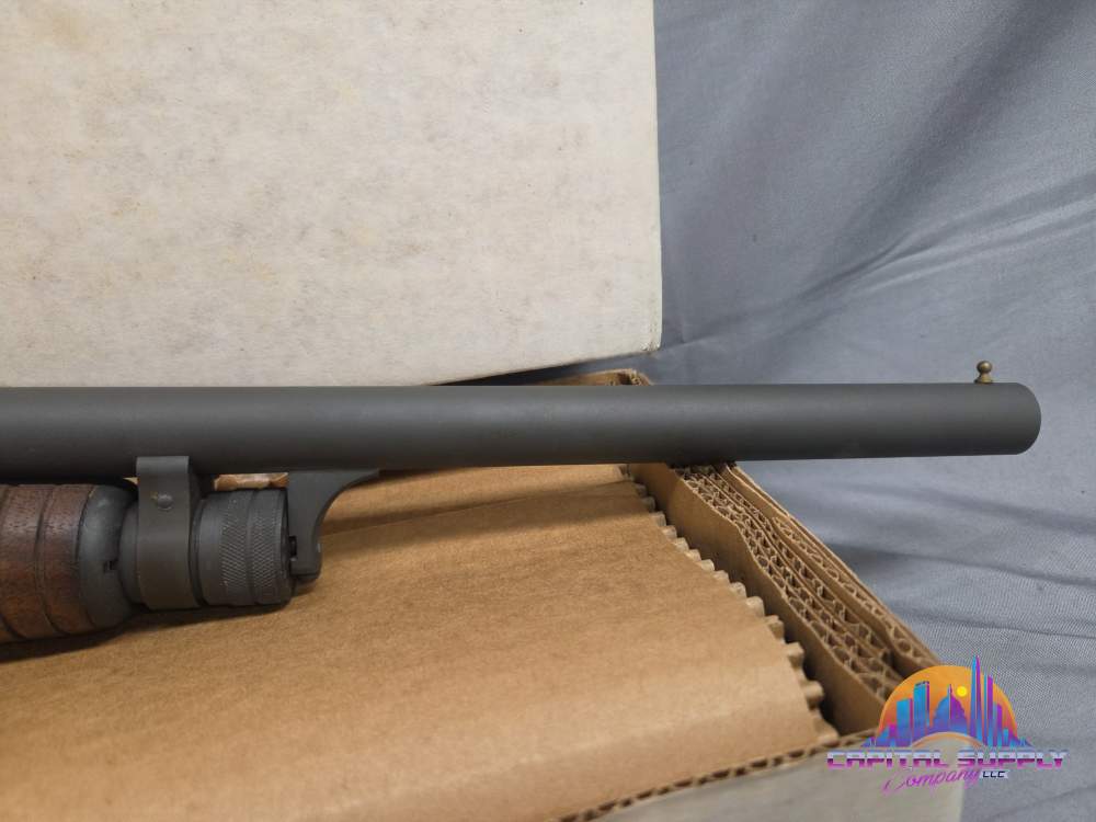 Ithaca 37 Featherlite shotgun 12 gauge 20" parkerized with box-img-2