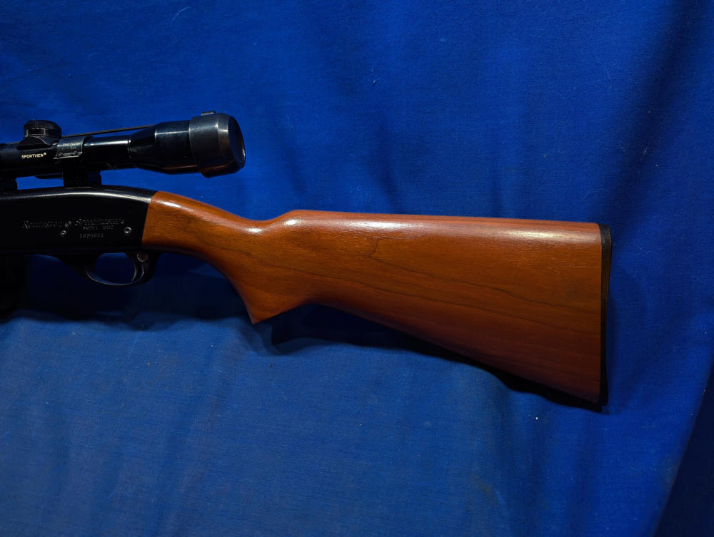 Remington 552 Speedmaster 22 S/L/LR Rifle w/ Bushnell Scope - Minty-img-3