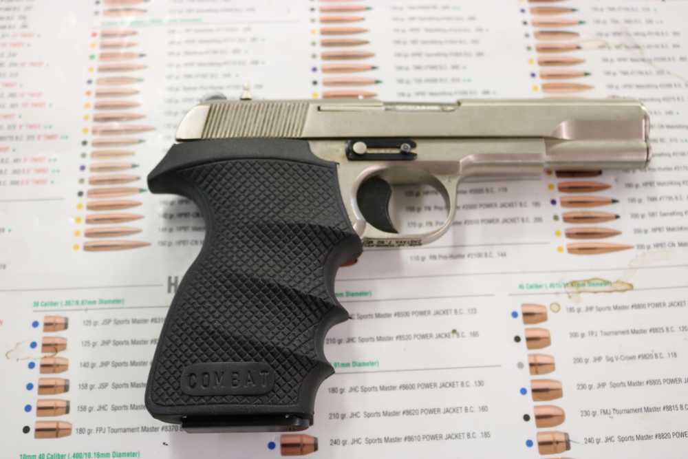 ZASTAVA M57 7.62X25 PISTOL WITH EXTRAS-img-2