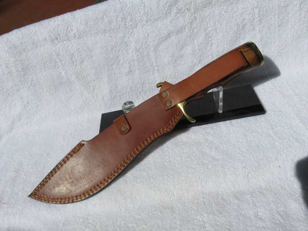 Custom made Surgical Steel Hunting Knife with Walnut Handle & Brass Hilt. -img-25