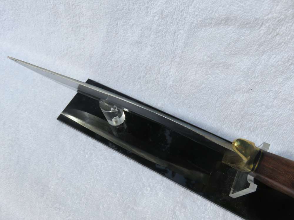Custom made Surgical Steel Hunting Knife with Walnut Handle & Brass Hilt. -img-10