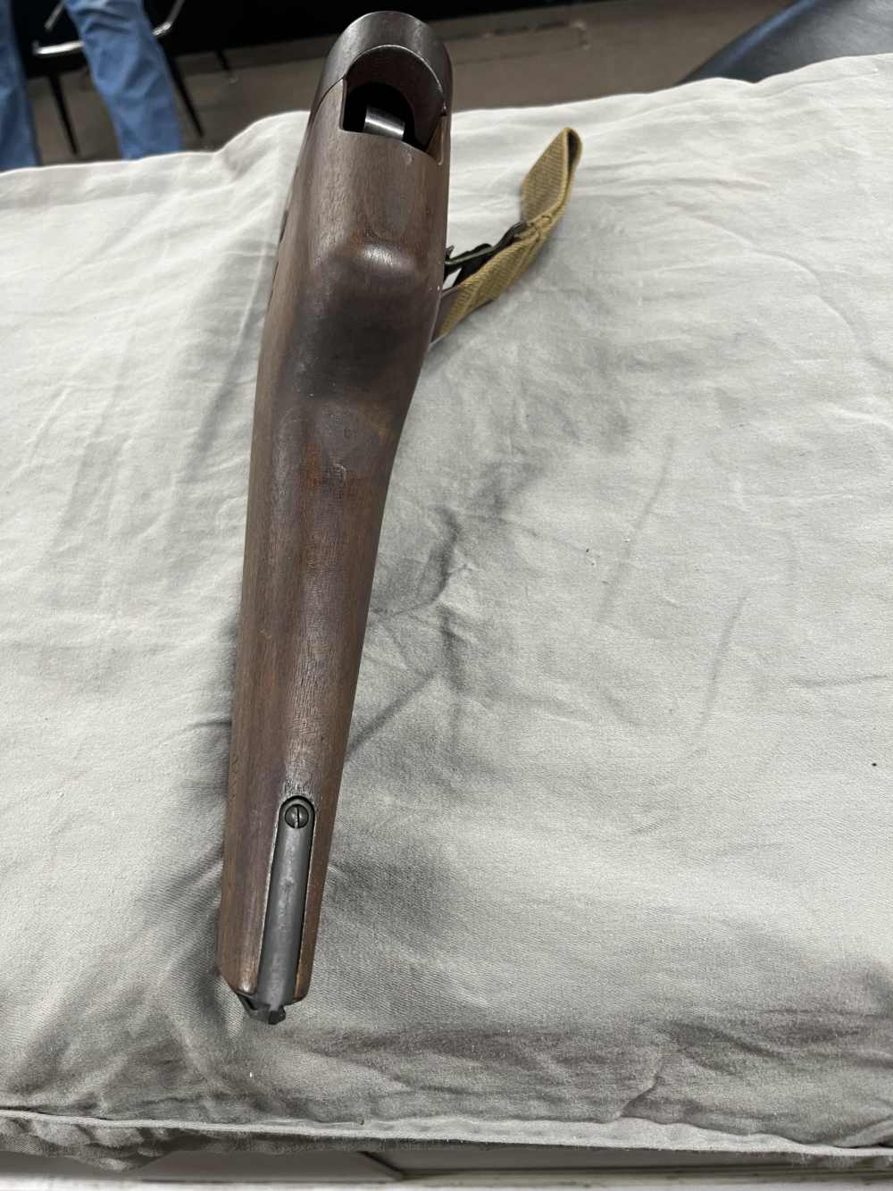 Hi Power Walnut shoulder stock (Canadian) 1944 -img-2