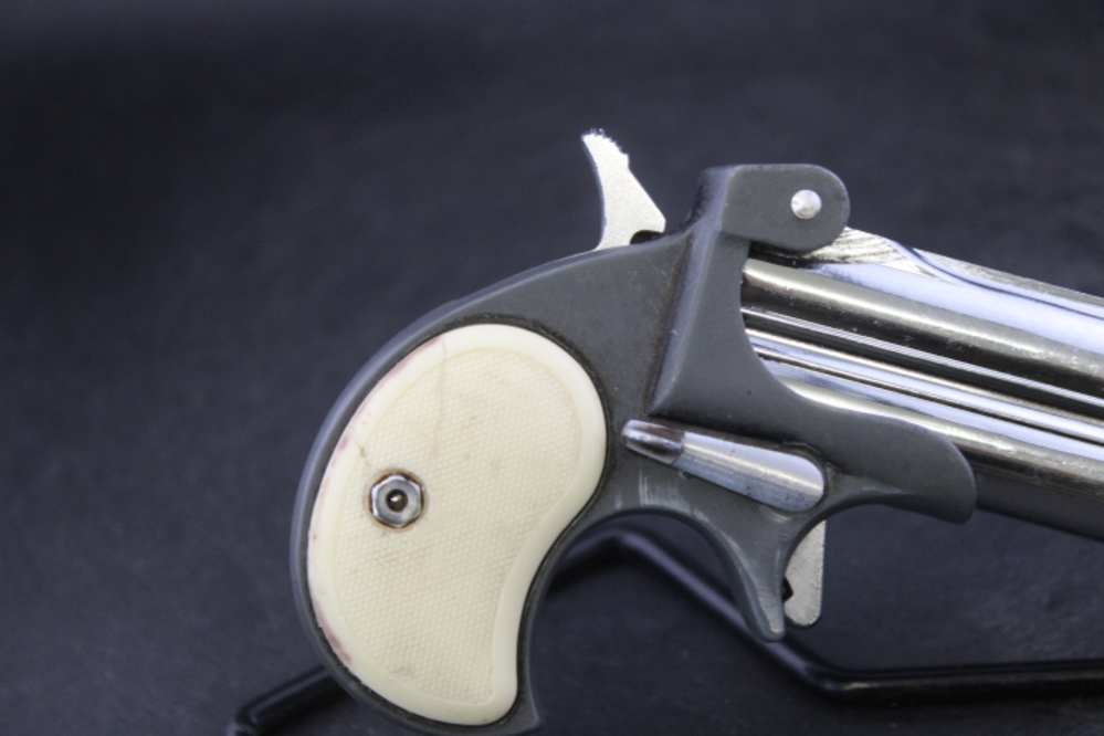 F.I.E. Derringer .38Spl Item P-208-img-3