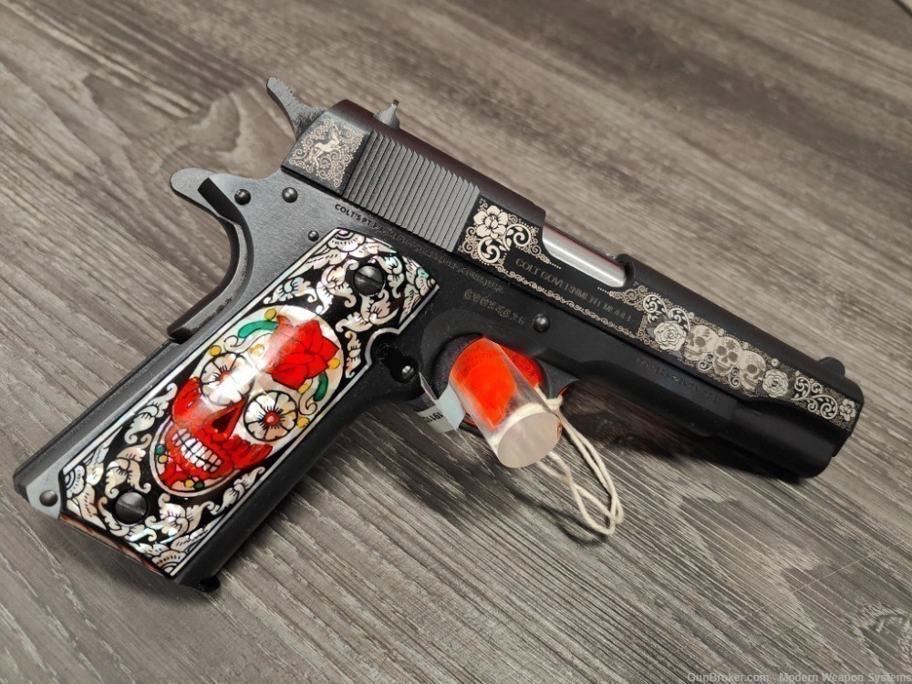 COLT 1911 DAY OF THE DEAD 1.0 O1911C-45 ENGRAVED COLT-img-0