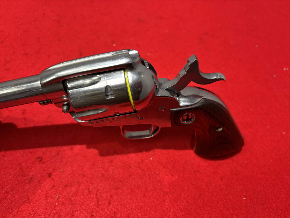 Ruger New Vaquero 5.5" 45 Colt 6 Shot SA Factory Box SS MFG 2014 Used-img-11