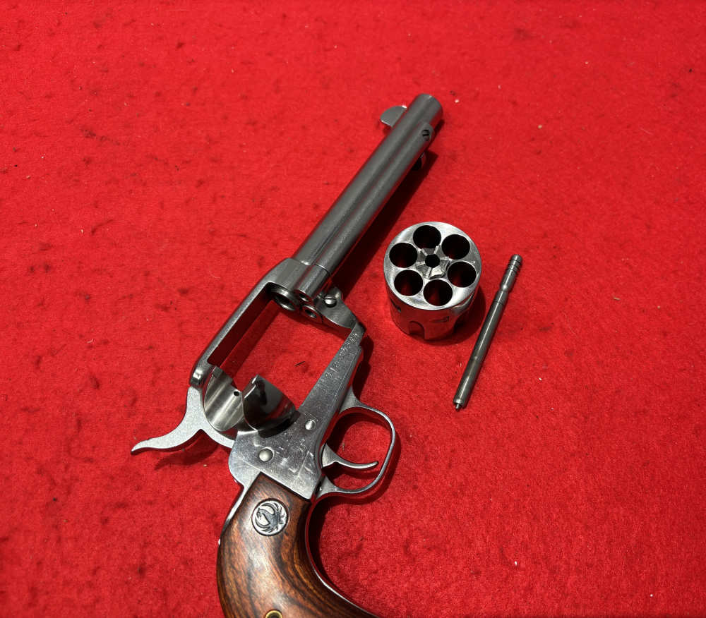 Ruger New Vaquero 5.5" 45 Colt 6 Shot SA Factory Box SS MFG 2014 Used-img-7