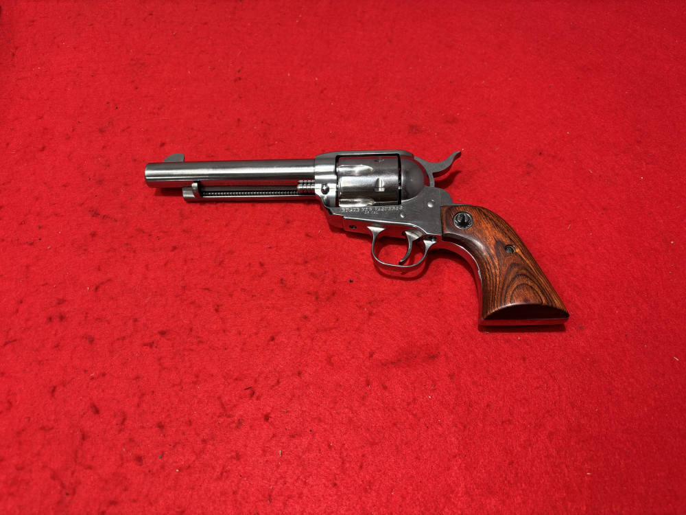 Ruger New Vaquero 5.5" 45 Colt 6 Shot SA Factory Box SS MFG 2014 Used-img-1