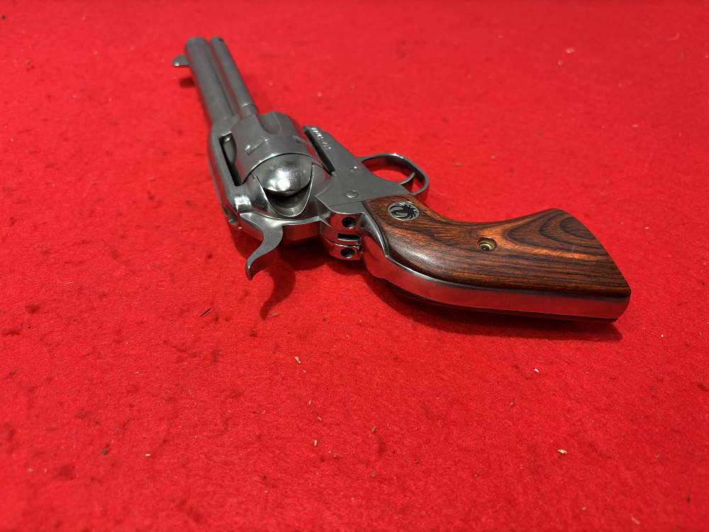 Ruger New Vaquero 5.5" 45 Colt 6 Shot SA Factory Box SS MFG 2014 Used-img-4