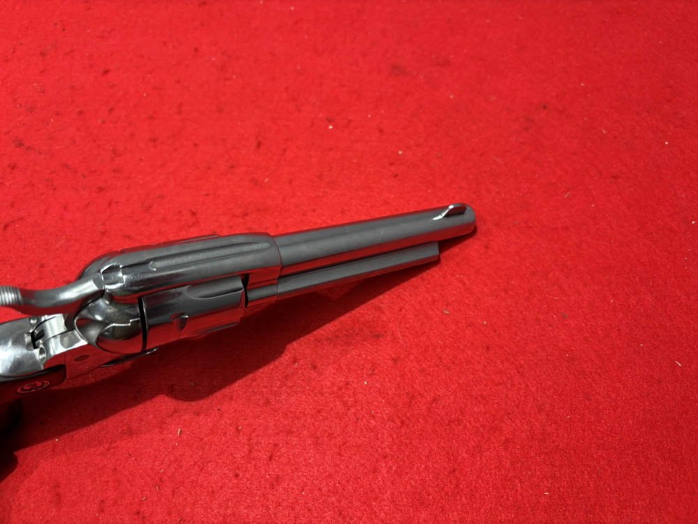 Ruger New Vaquero 5.5" 45 Colt 6 Shot SA Factory Box SS MFG 2014 Used-img-5