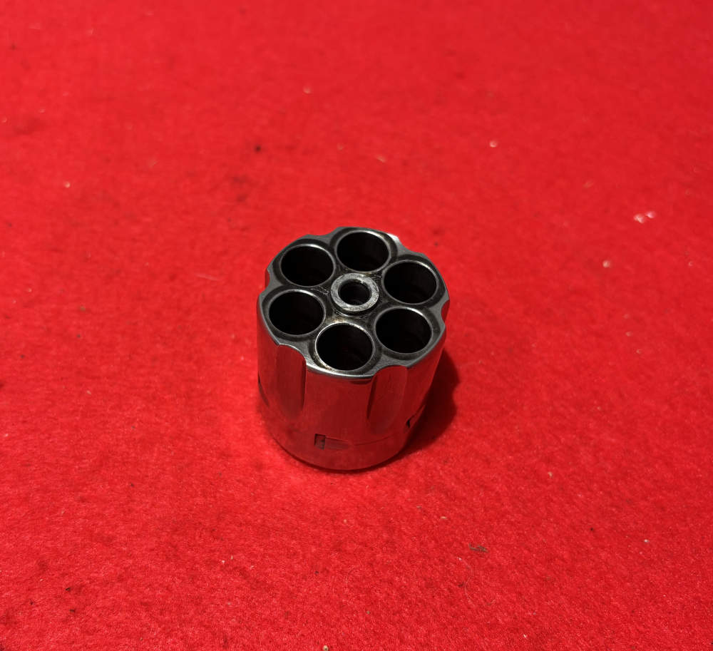 Ruger New Vaquero 5.5" 45 Colt 6 Shot SA Factory Box SS MFG 2014 Used-img-8