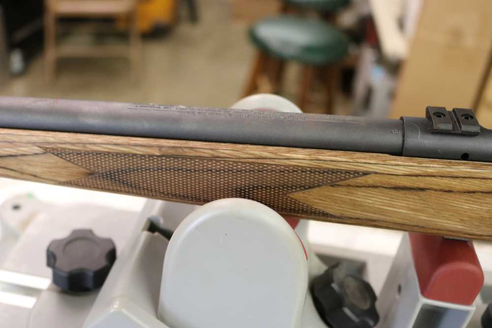 SAVAGE MKII BV 22LR LAMINATE LIKE NEW-img-7