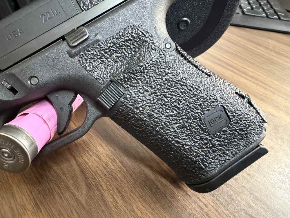 Glock 44 .22LR Pistol 4.02" 4-Mags G44 w/Box-img-4