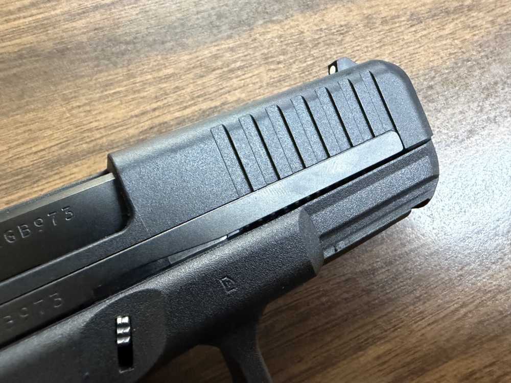 Glock 44 .22LR Pistol 4.02" 4-Mags G44 w/Box-img-9