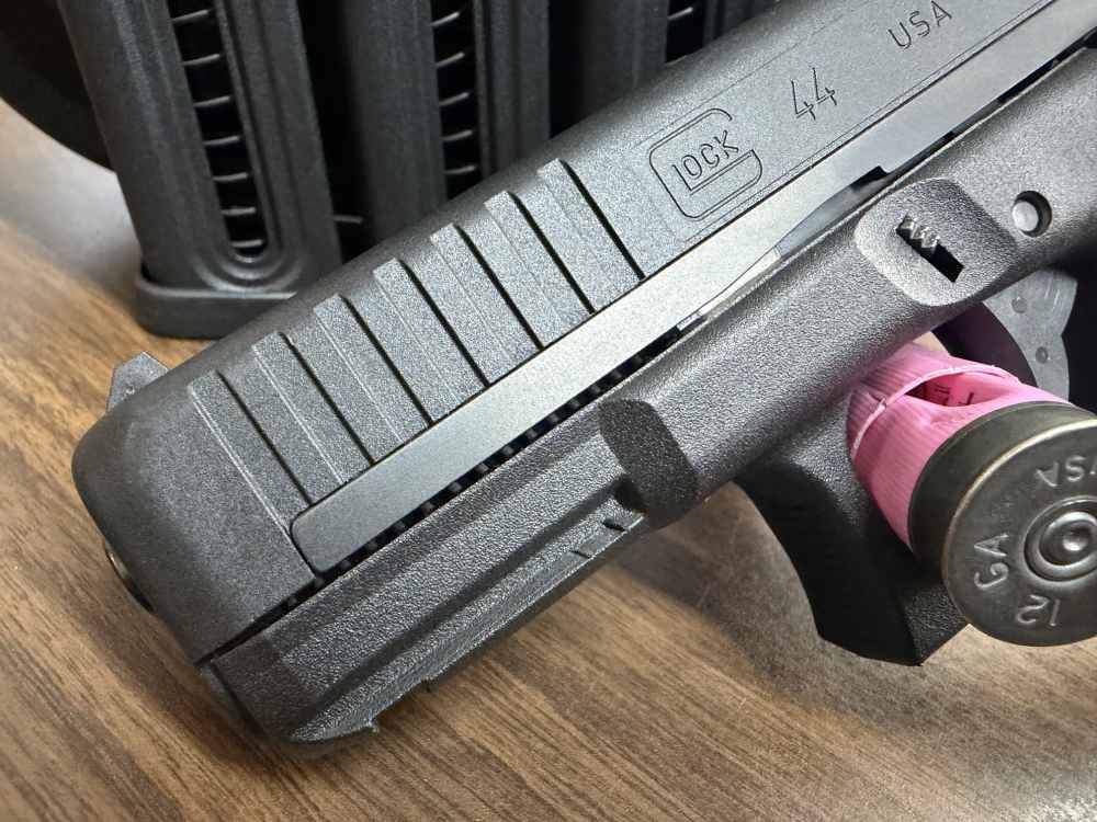 Glock 44 .22LR Pistol 4.02" 4-Mags G44 w/Box-img-1