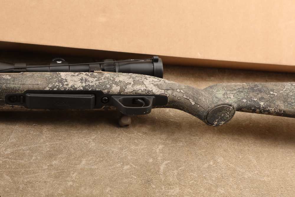 Winchester XPR Hunter .300 Win Mag 26" Bolt Rifle Vortex Crossfire II Box-img-19