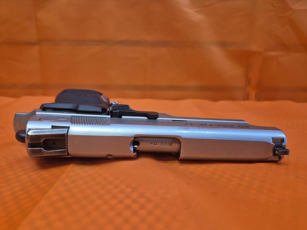 SMITH AND WESSON 4046TSW "40 TACTICAL" 40S&W DAO S&W-img-7
