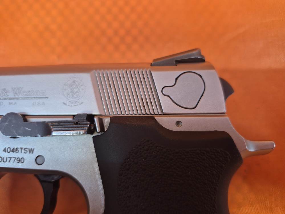SMITH AND WESSON 4046TSW "40 TACTICAL" 40S&W DAO S&W-img-2
