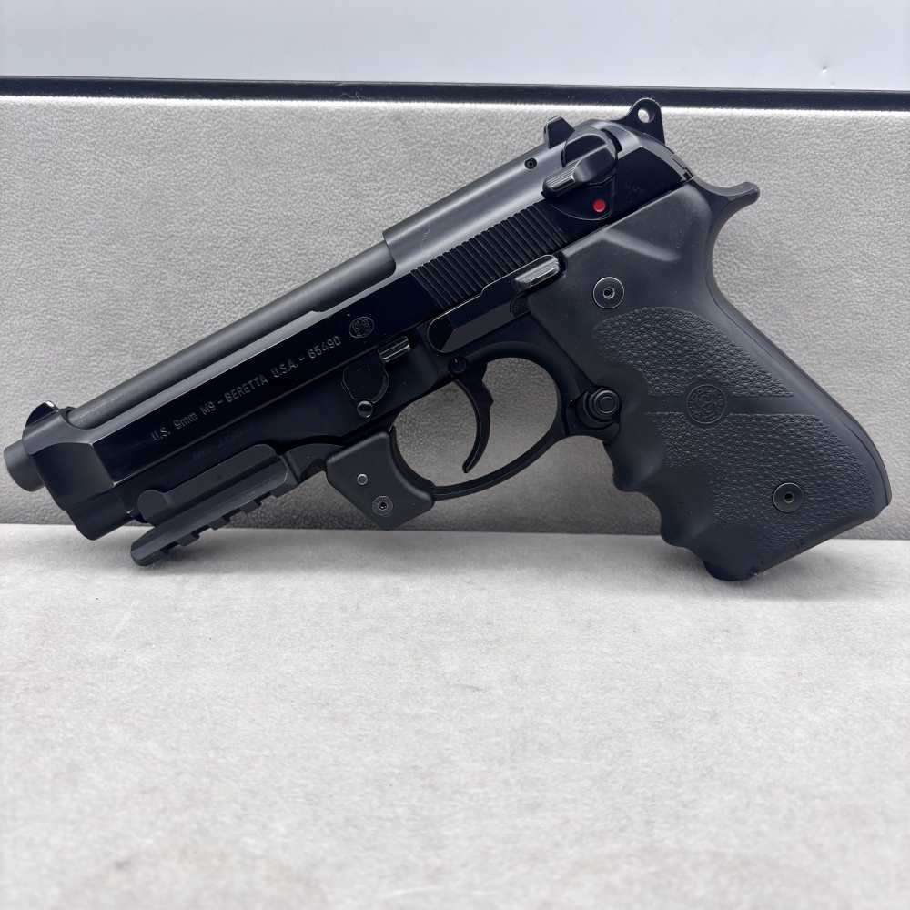 Beretta M9 9mm with case 9 mags and extras-img-1