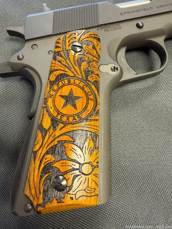 1911 RED AND BROWN WOOD REPUBLIC OF TEXAS GRIPS-img-0