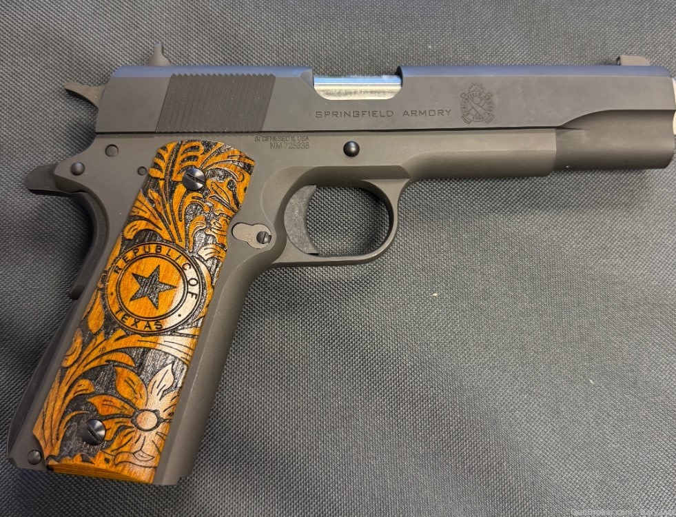 1911 RED AND BROWN WOOD REPUBLIC OF TEXAS GRIPS-img-1