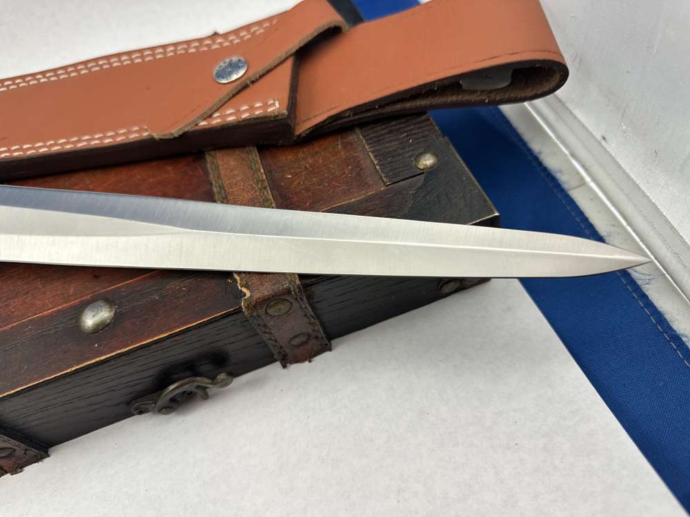 Collector Randall Style Knife 1095 Steel-img-3