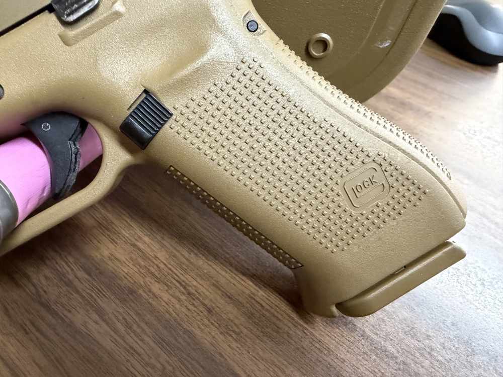 Glock 19X MOS 9mm Pistol 4.02" Threaded Barrel 3-Mags FDE G19X-img-5