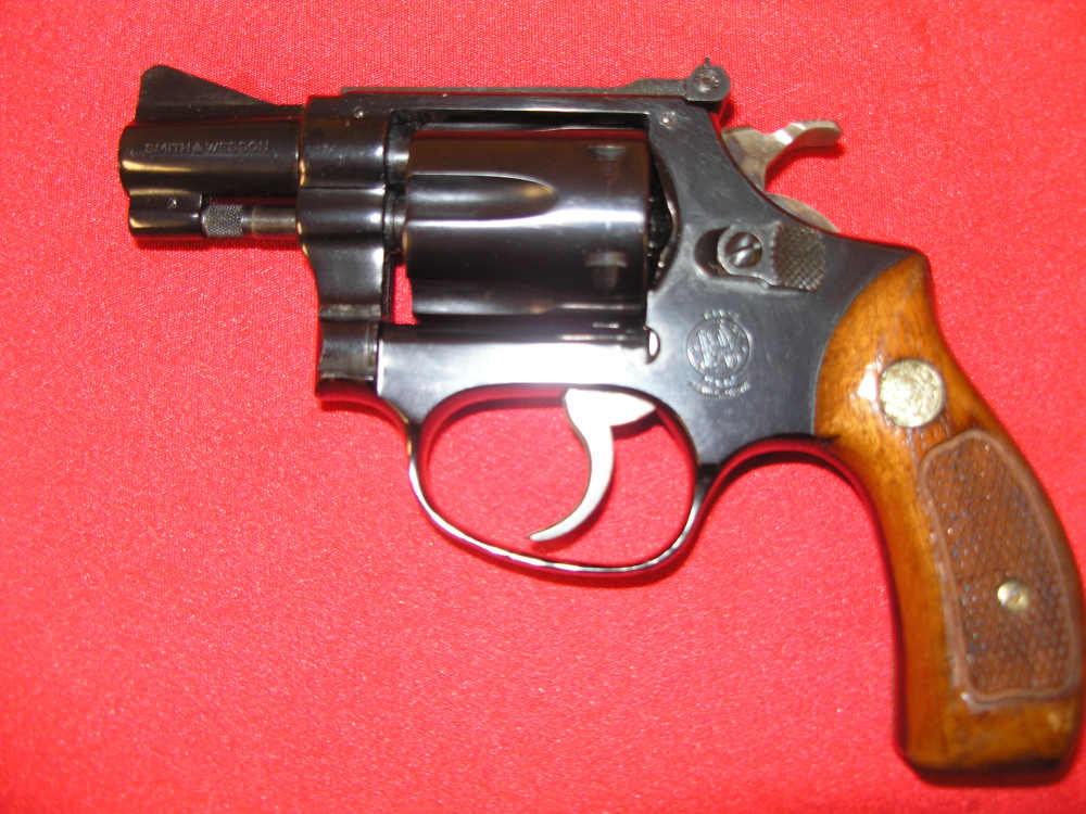 S&W 34-1 .22 LR REVOLVER -img-1