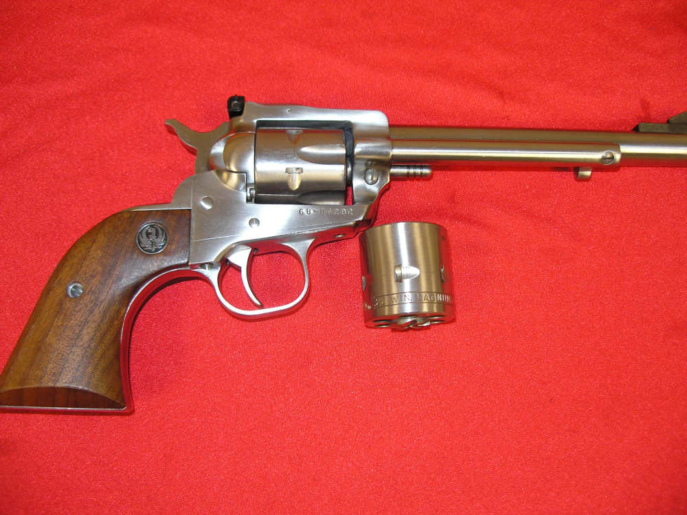 RUGER SUPER SINGLE-SIX 22 LR & 22 WIN MAG REVOLVER -img-1