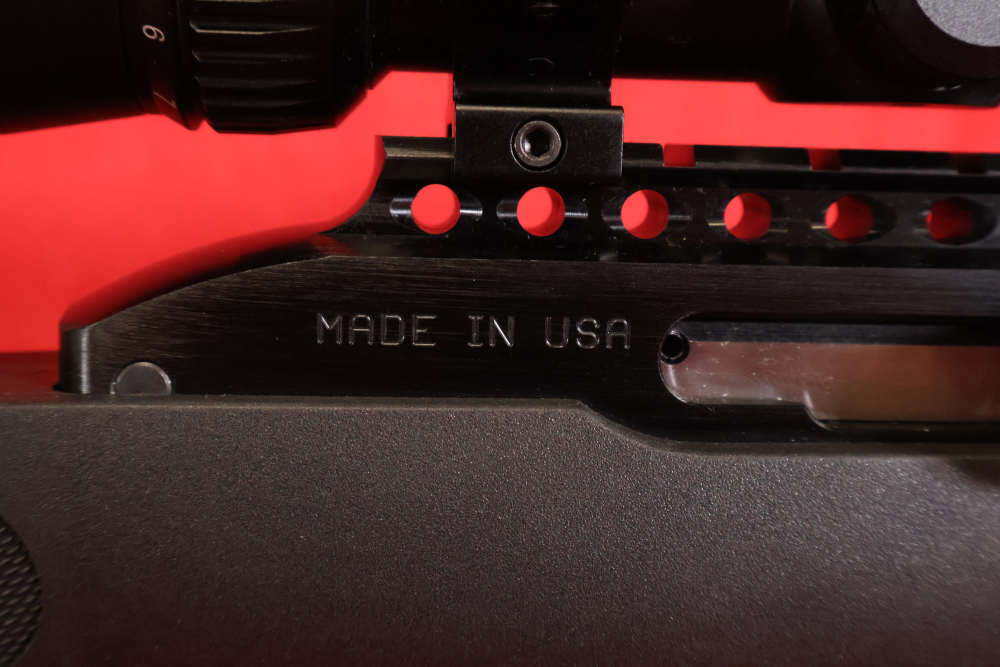 Magnum Research  MLR-1722 SwitchBolt Thumbhole 22 LR-img-20