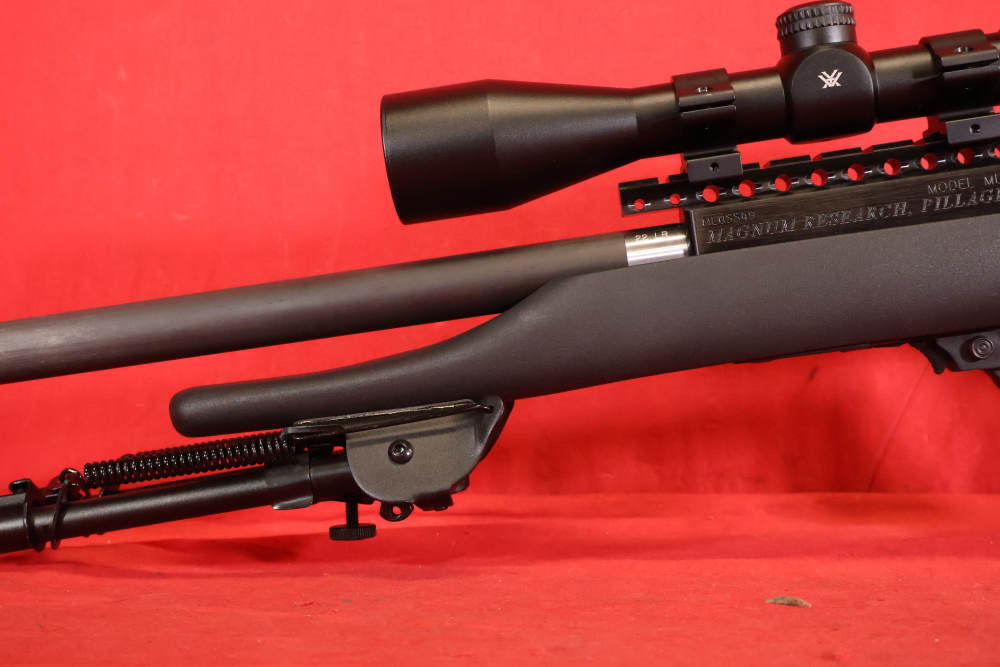 Magnum Research  MLR-1722 SwitchBolt Thumbhole 22 LR-img-5