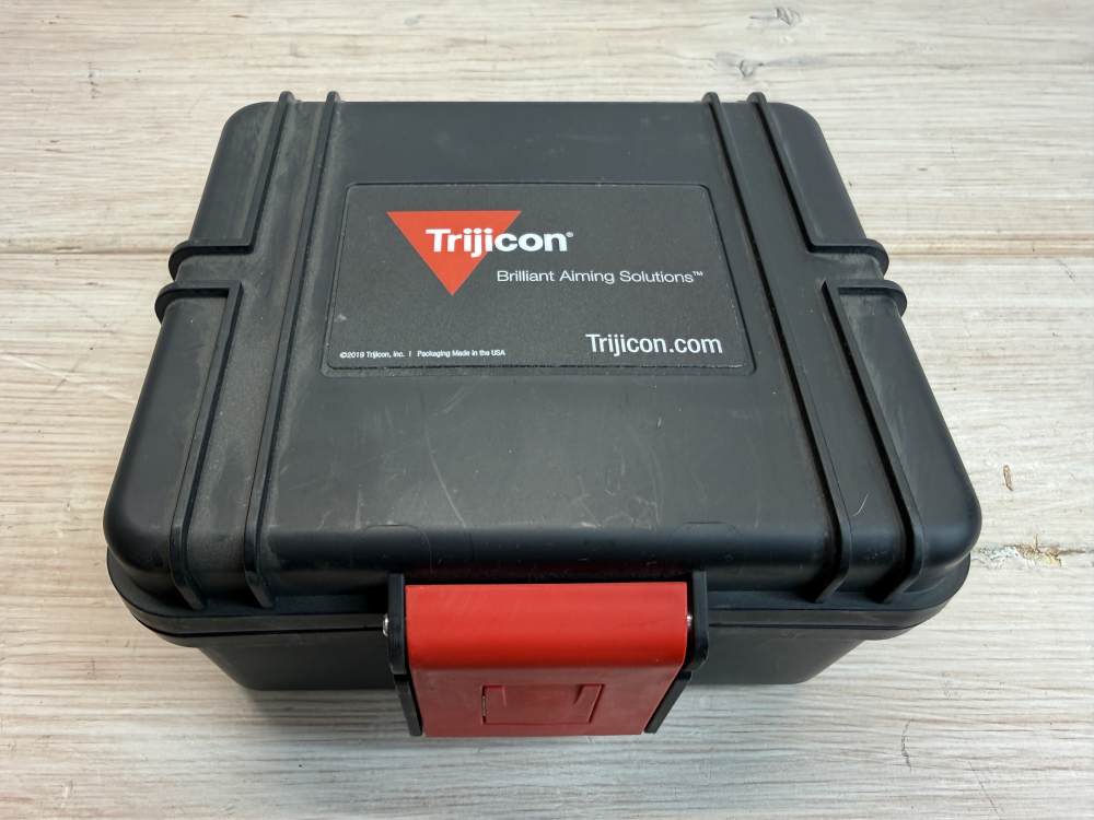 Trijicon MRO with 1/3co-witness mount-img-0