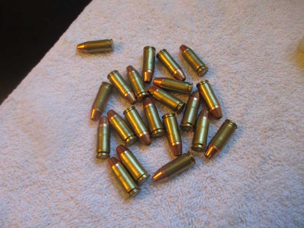 LOT of 21 ROUNDS of 9x21 AMMO-img-0