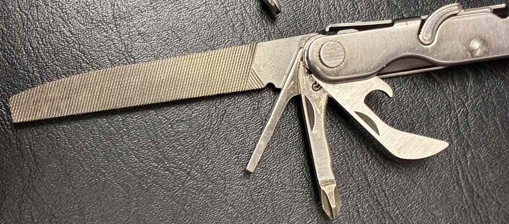 Leatherman PULSE multi tool knife Leather Black Sheath -img-4