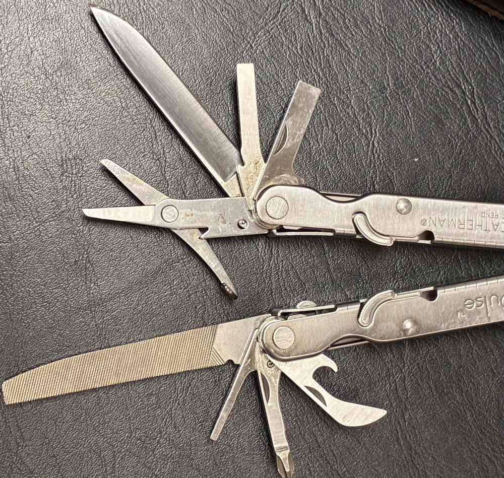Leatherman PULSE multi tool knife Leather Black Sheath -img-3