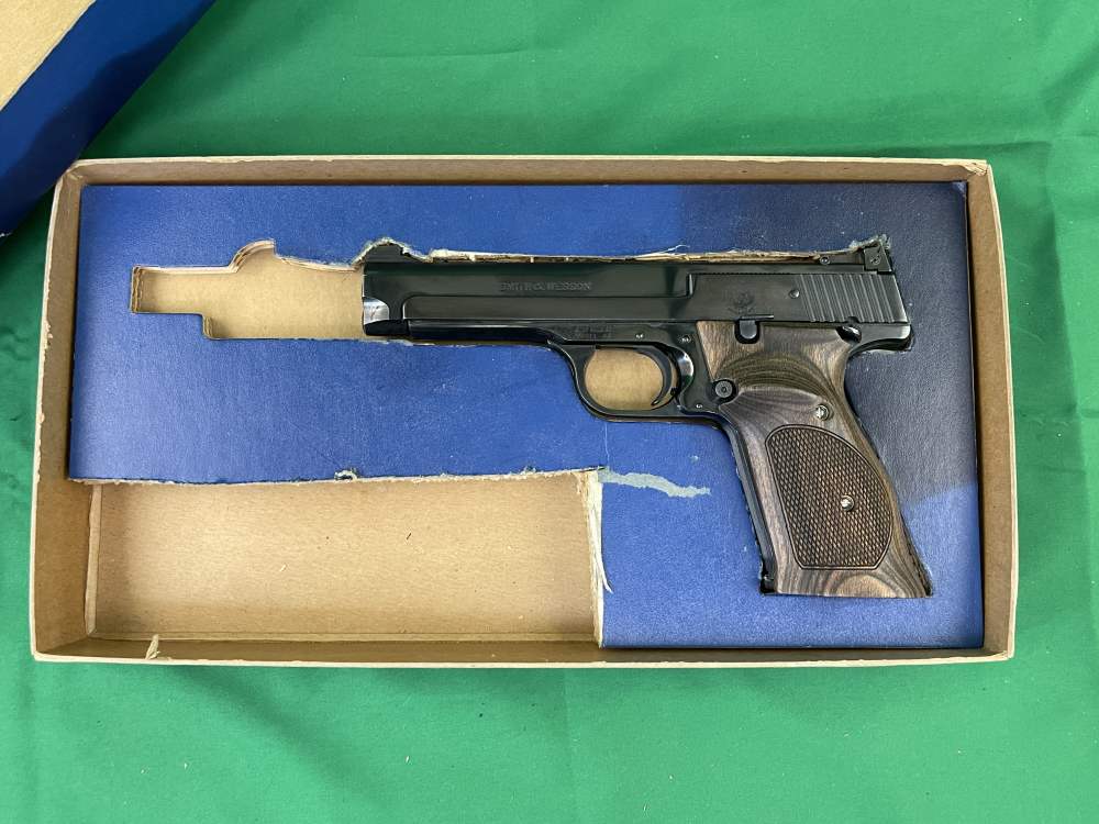 Smith Wesson Model 41 No Dash 5" Barrel W/Cocking Indicator-img-22