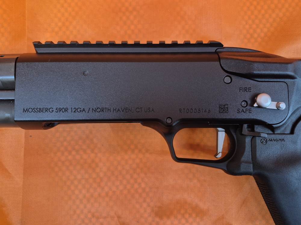 MOSSBERG 590R 12GAUGE SHOTGUN -img-5