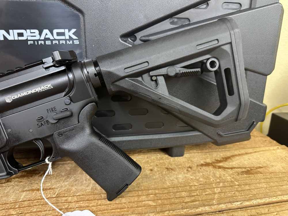 Diamondback Db15 300 AAC Blackout 10.5 in SBR AR-15 Talo Exclusive-img-5