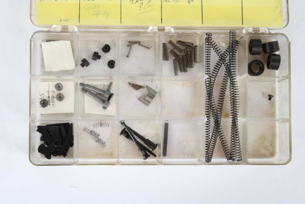 SMITH & WESSON SEMI-AUTO PISTOL PARTS LOT – 6906 5906 4506 422 – 133 PCS-img-7