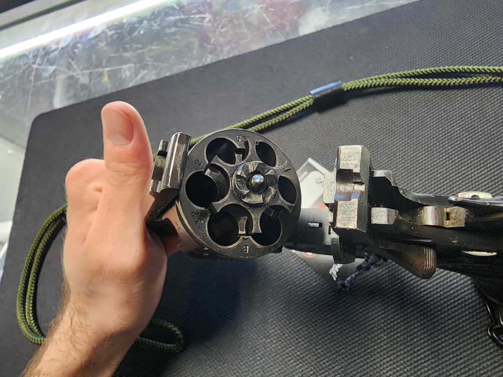 GREAT CONDITION Webley Mk IV .38 Revolver-img-4