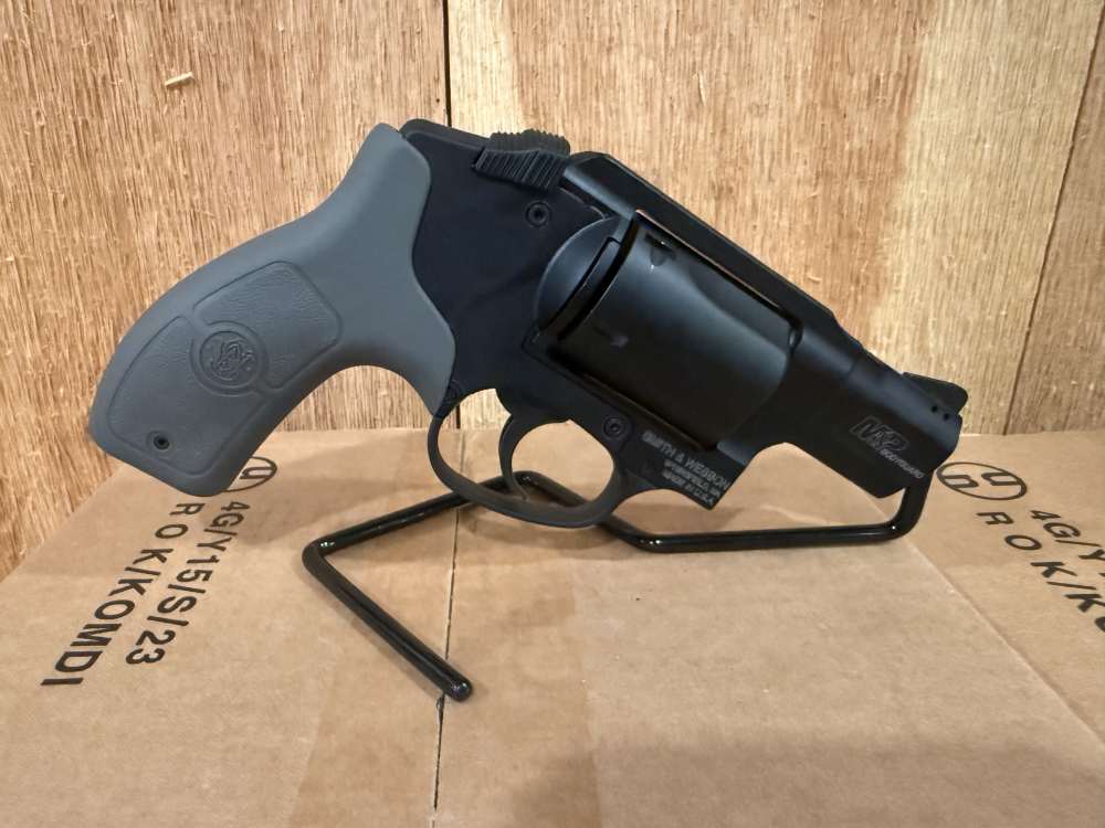 Unfired Smith & Wesson M&P Bodyguard .38 S&W SPL+P-img-1