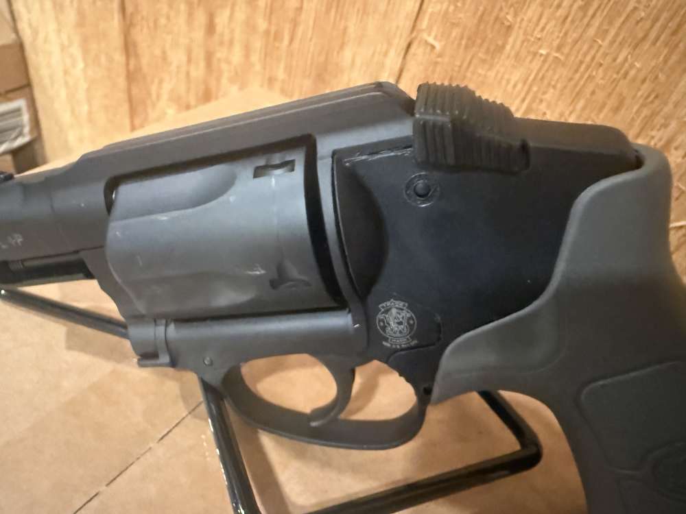 Unfired Smith & Wesson M&P Bodyguard .38 S&W SPL+P-img-9