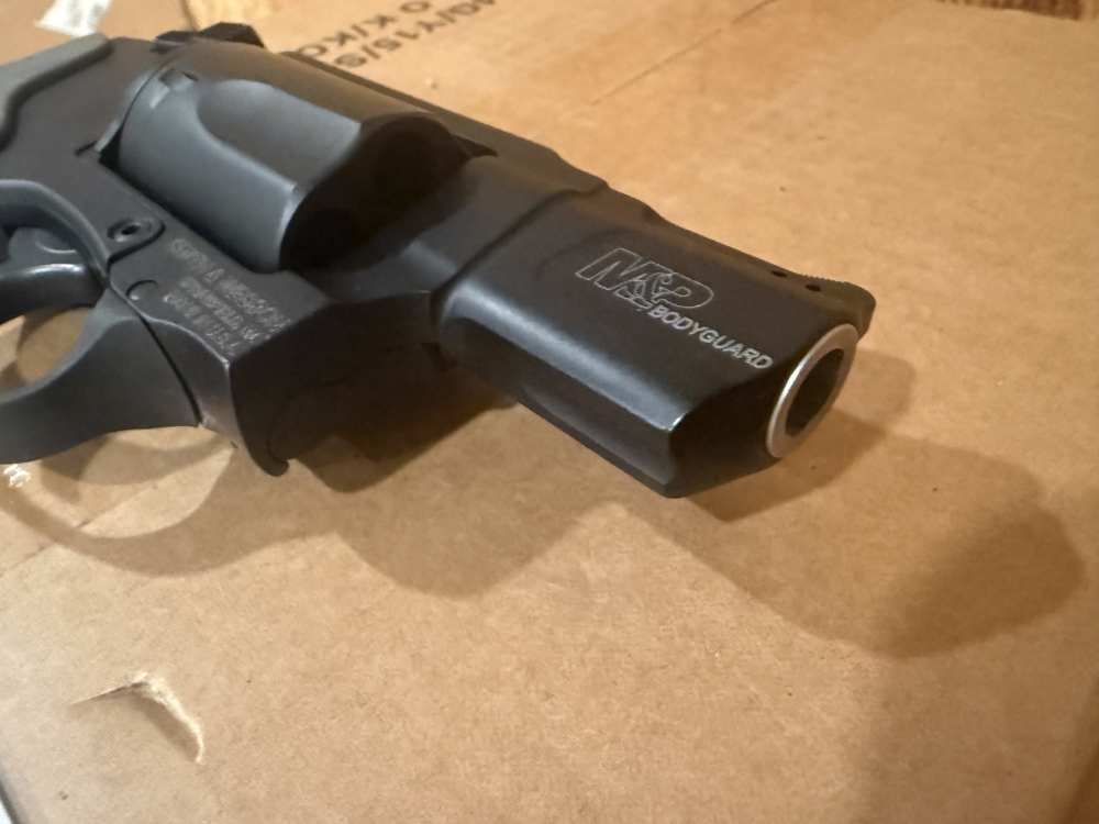 Unfired Smith & Wesson M&P Bodyguard .38 S&W SPL+P-img-4